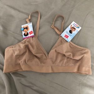 NWT Hanes Convertible Seamless Wire Free Bra